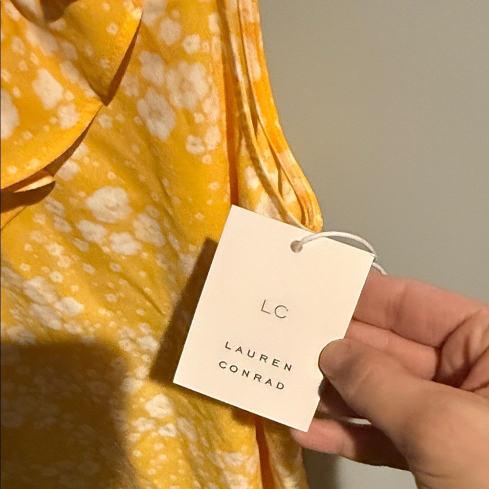 Lauren Conrad Women's Yellow Floral Ruffle V-Neck Tank Top - Picture 4 of 4